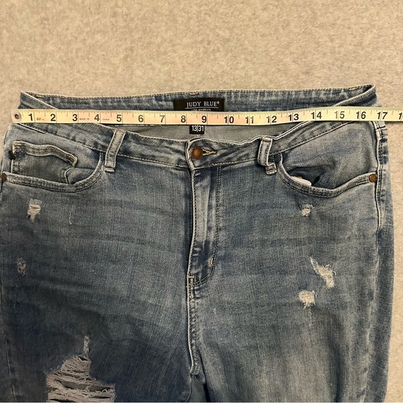 Judy Blue High Waist Destroyed Boyfriend denim jeans size 13/31 - Picture 7 of 11